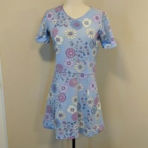 Stretchy floral dress.